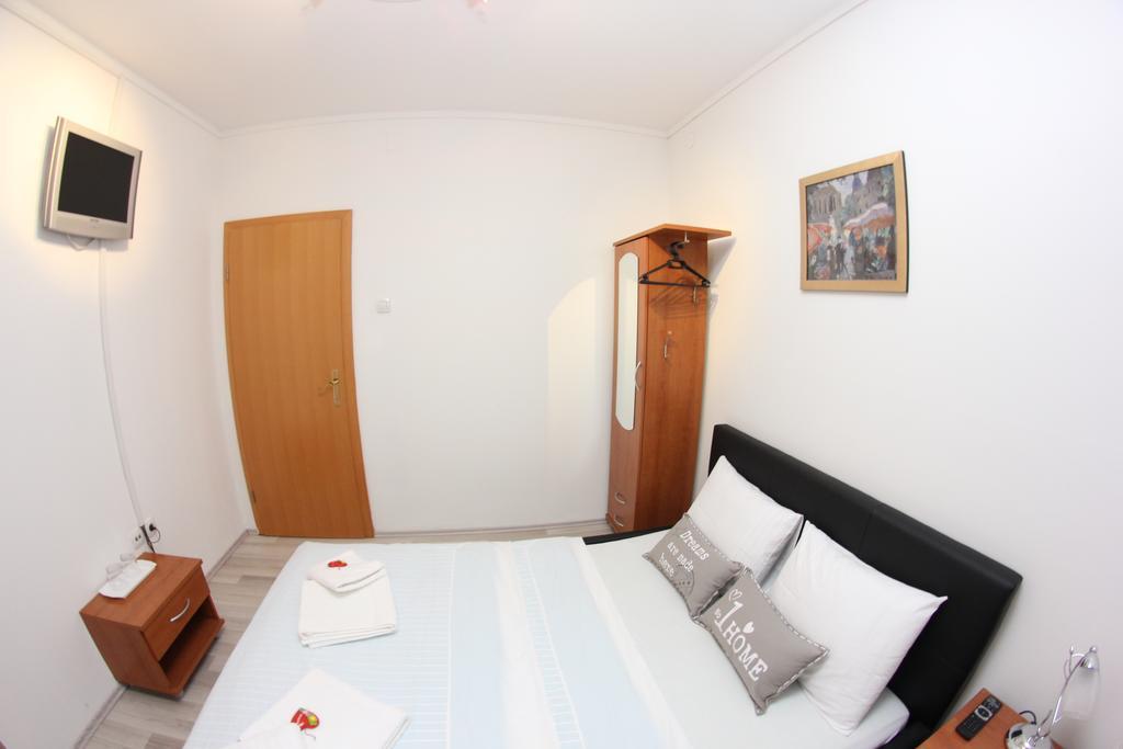 Rooms Eliza Zagreb Rom bilde