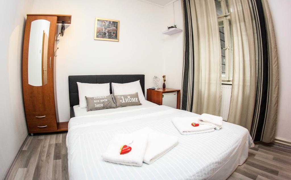 Rooms Eliza Zagreb Rom bilde